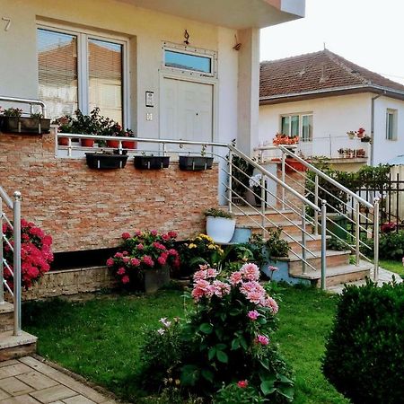 Guest House Gina Ohrid Quarto foto